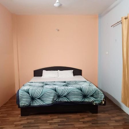 Shri Niwas Homestay Ayodhya Εξωτερικό φωτογραφία