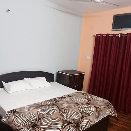Shri Niwas Homestay Ayodhya Εξωτερικό φωτογραφία