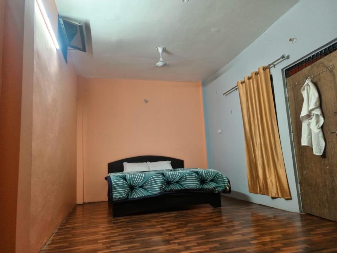 Shri Niwas Homestay Ayodhya Εξωτερικό φωτογραφία