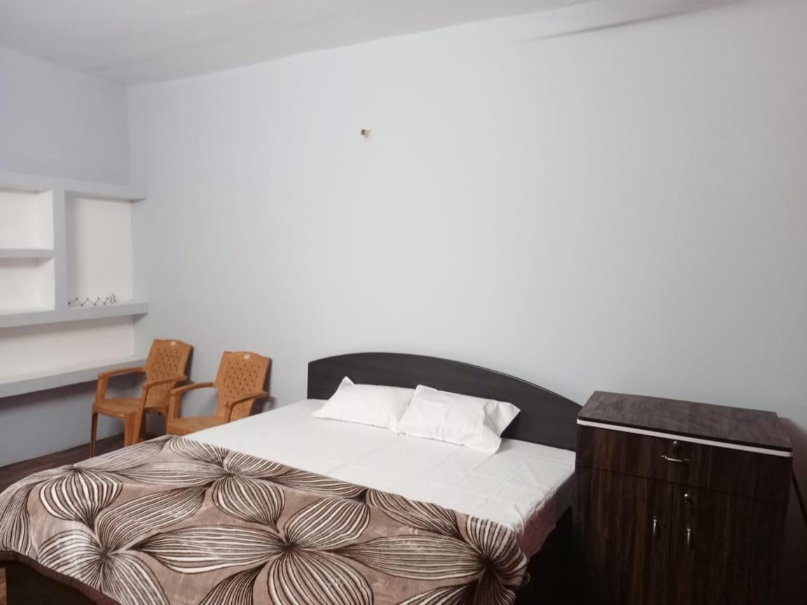Shri Niwas Homestay Ayodhya Εξωτερικό φωτογραφία
